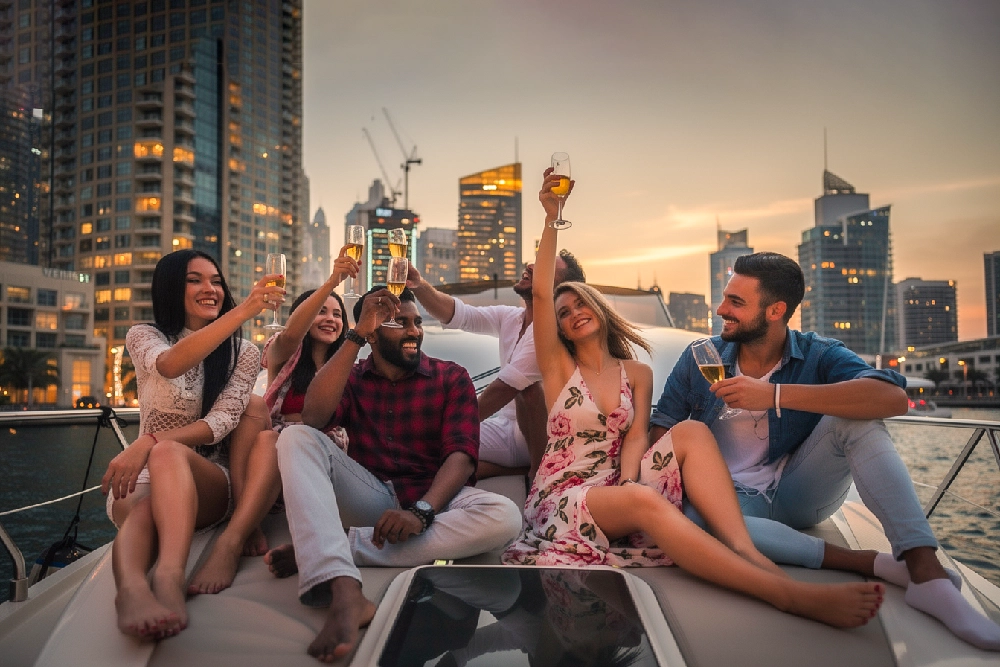 private yacht dinner cruise