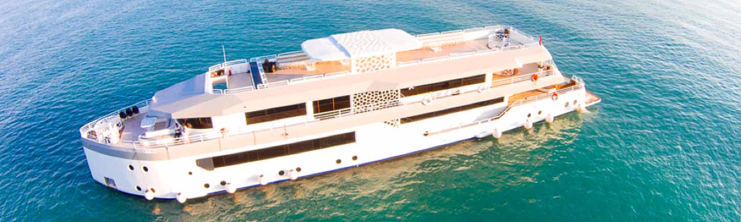 Book Luxury Dinner Crise Dubai At Best Prices Online Now